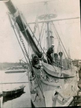 Le HMS Algerine à Esquimalt, 1914