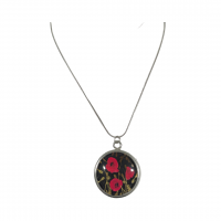 Poppy pendant necklace