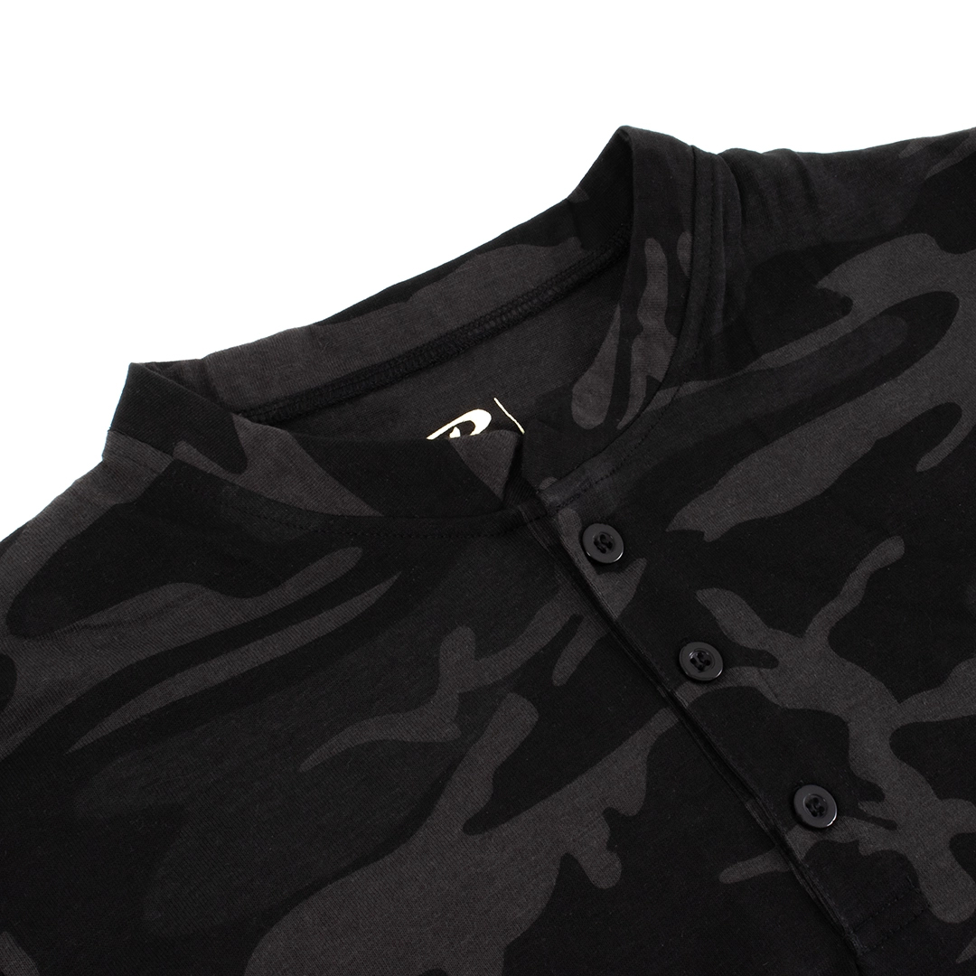 603310-Long-Sleeve-Henley-Shirt-Midnight-Black-Camo 2