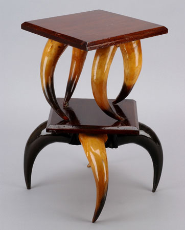 Table, © MCC/CMC, 84-132