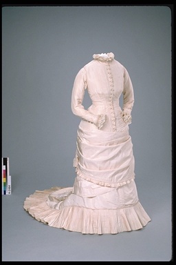 Wedding Gown, © CMC/MCC, A-2484