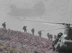 LA FIN DE LA MISSION - Photo : Stephen Thorne / la Presse Canadienne