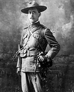 Image de la guerre des Boers, Le lieutenant Richard W. Turner du Royal Canadian Dragoons, qui obtint la Croix de Victoria pour bravoure à Leliefontein, le 7 novembre 1900. Archives du Royal Canadian Dragoons