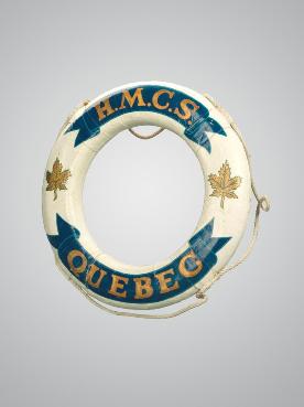 Bouée de sauvetage du NCSM Québec 
