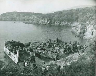 Engins de débarquement canadiens, île du Levant