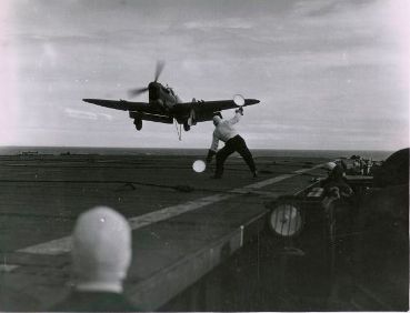Atterrissage d'un Fairey Firefly