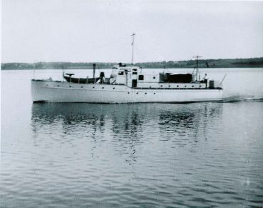 Le NCSM Chaleur à Saint-Jean-Port-Joli, au Québec, 1939