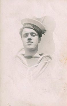 Thomas Hayes, membre de la Royal Naval Reserve, Terre-Neuve, NCSM Niobe