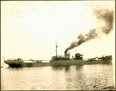 Le vapeur War Camp en mer