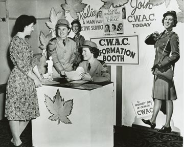 Le recrutement des femmes, Archives du Manitoba, Collection de photos de l'Arme canadienne 162