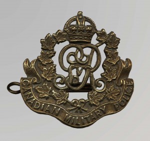 Insigne de casquette de la police militaire