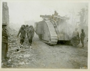 Circulation sur la route entre Amiens et Roye