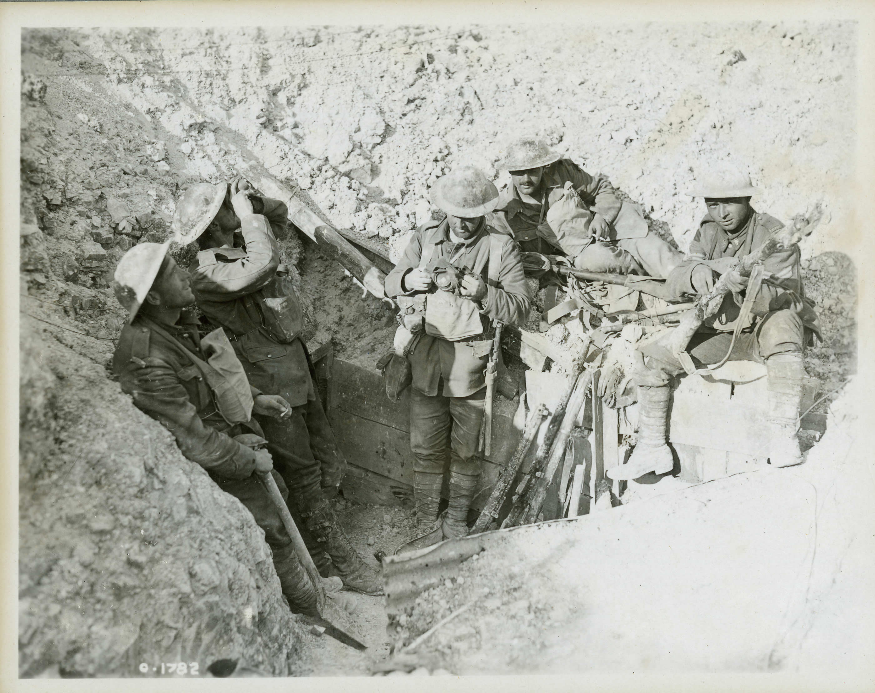 soldats canadiens Eo-1782