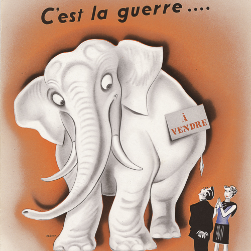 Un éléphant avec une pancarte devant le Musée canadien de la guerre à Ottawa.