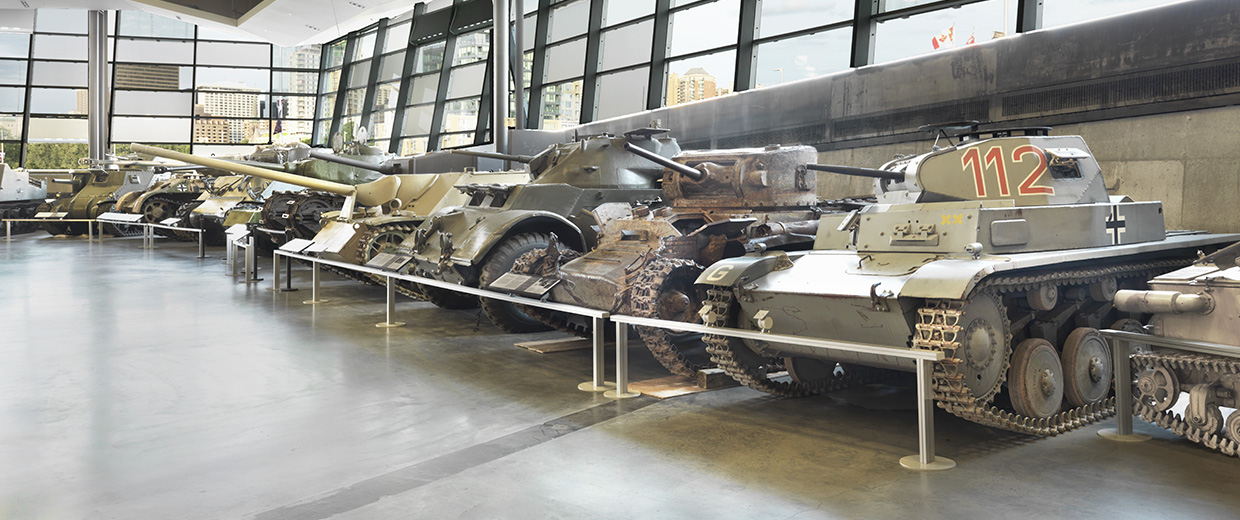 Chars exposés au Musée canadien de la guerre à Ottawa.
