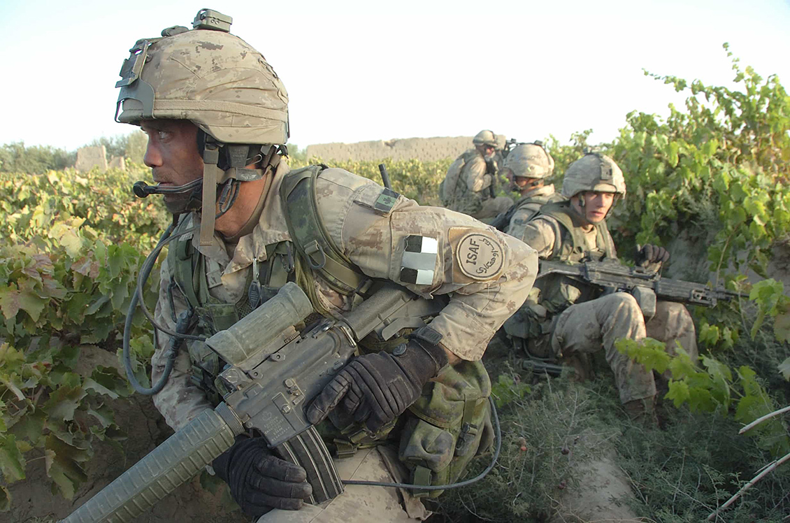 Des soldats